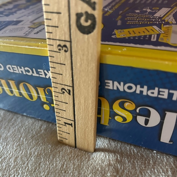 Telestrations The Telephone Game Sketched Out! 6 Player Family Pack  Ages 8+ New - Picture 9 of 9